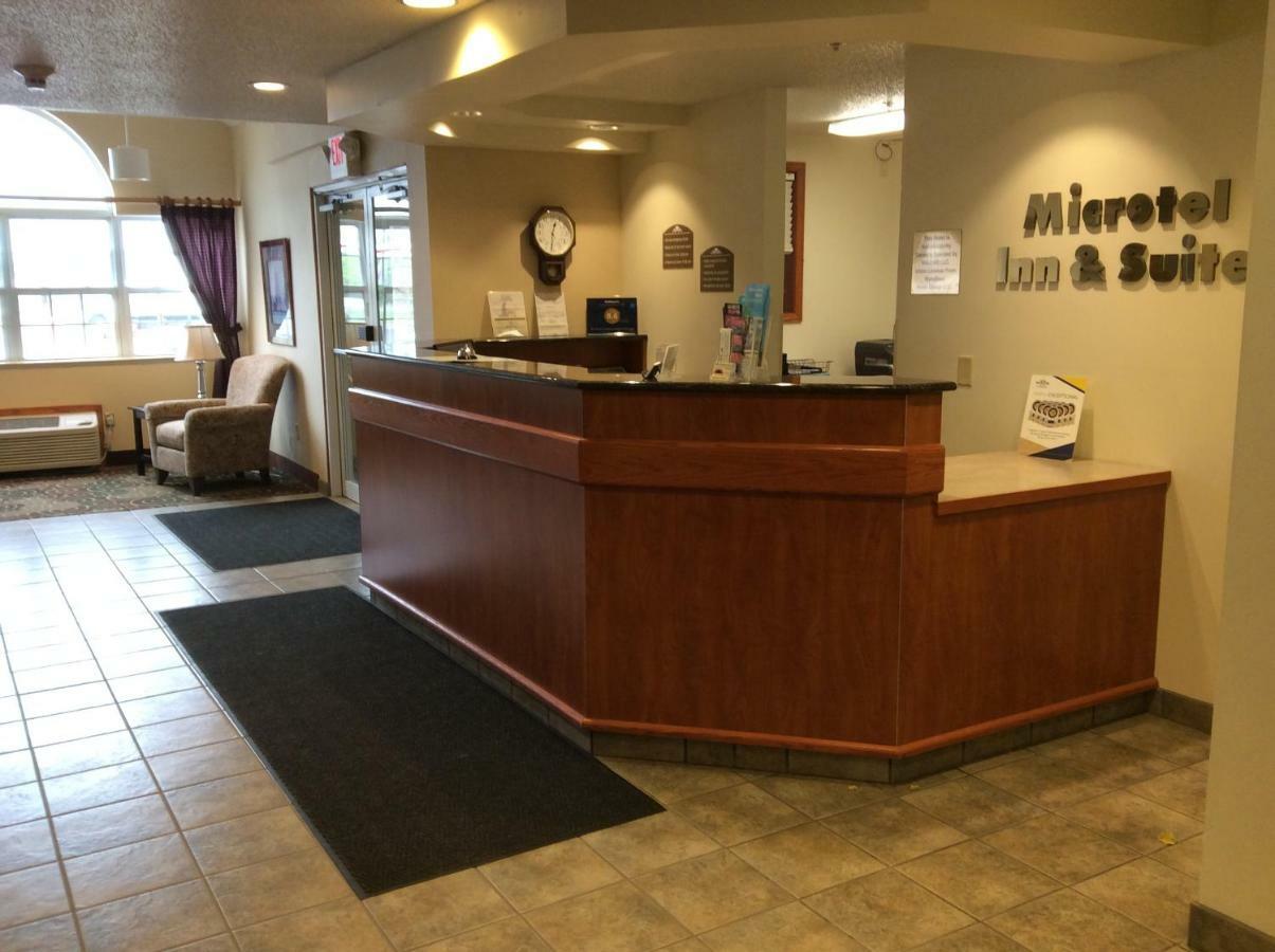 Microtel Inn & Suites By Wyndham Rice Lake Exterior foto